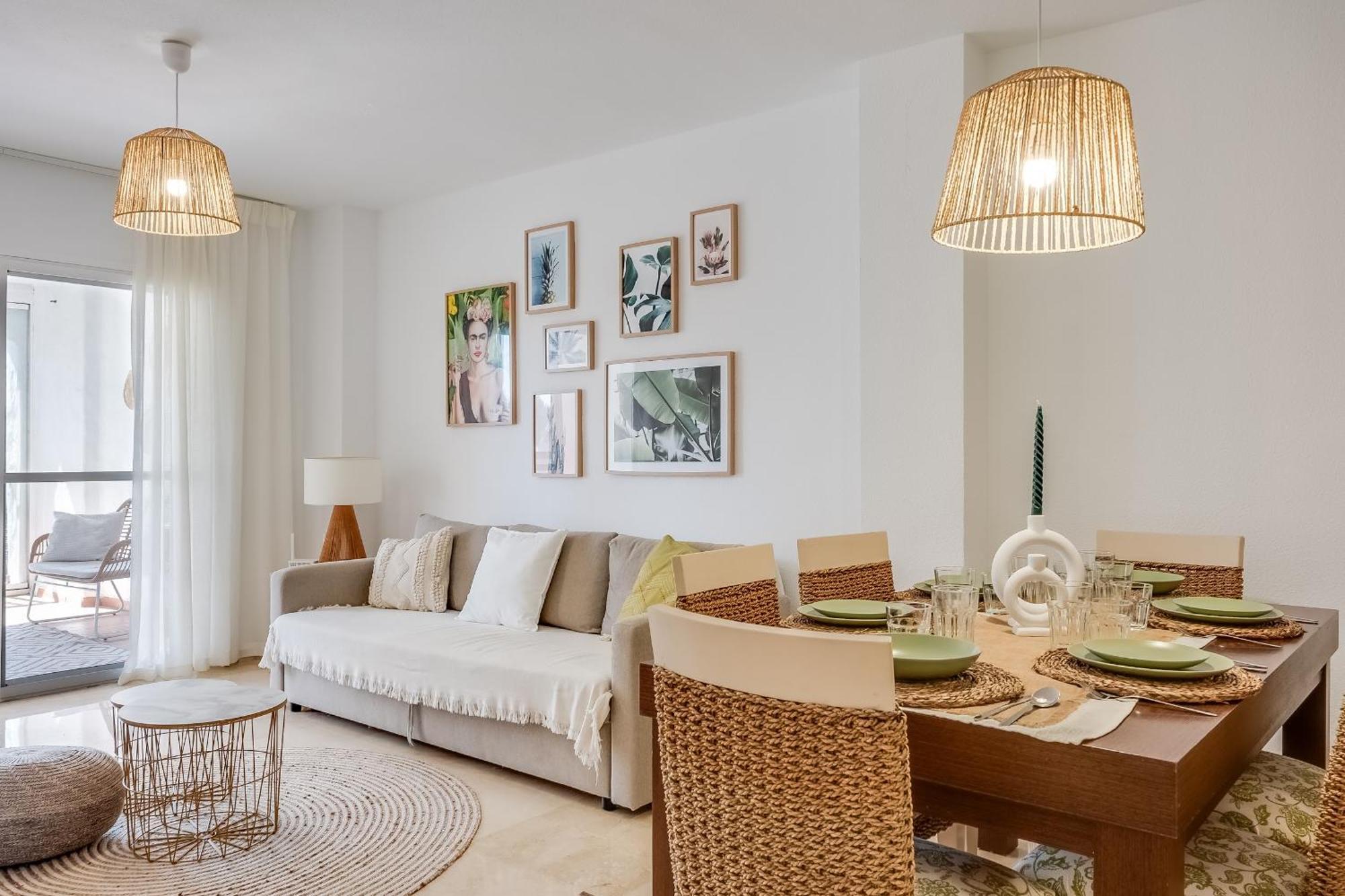 Gezellig Stijlvol Appartement Dichtbij Het Strand Εστεπόνα Εξωτερικό φωτογραφία
