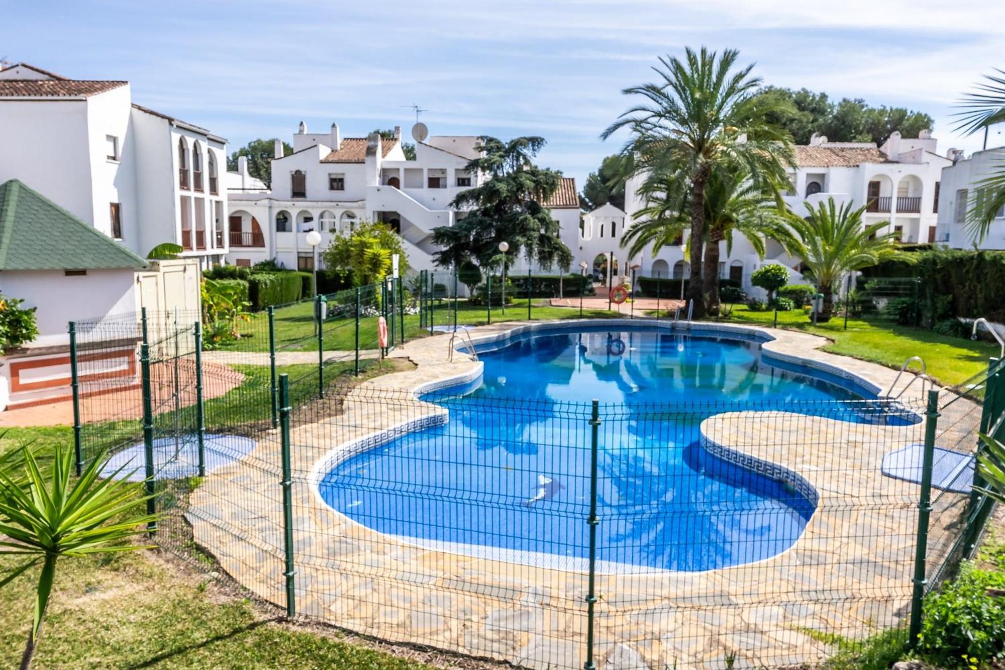 Gezellig Stijlvol Appartement Dichtbij Het Strand Εστεπόνα Εξωτερικό φωτογραφία